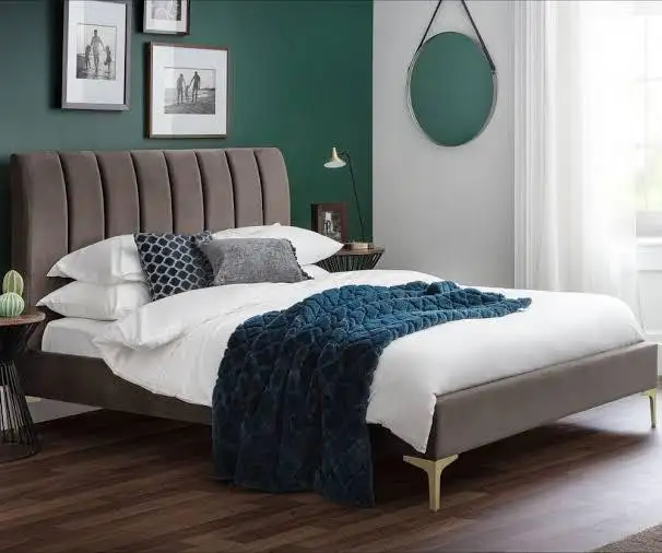 Modern Bed made of Natural Wood MS-9294