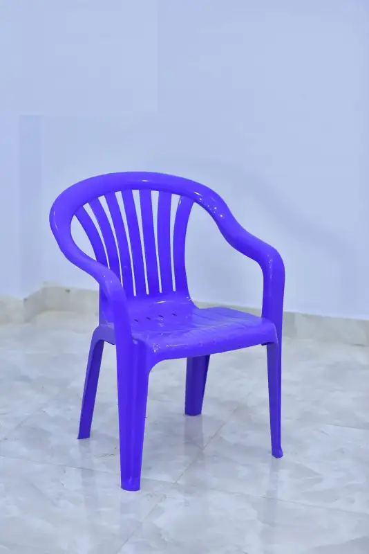 كرسي الهضبة مصنوع من بلاستيك عالي الجودة MS-8976